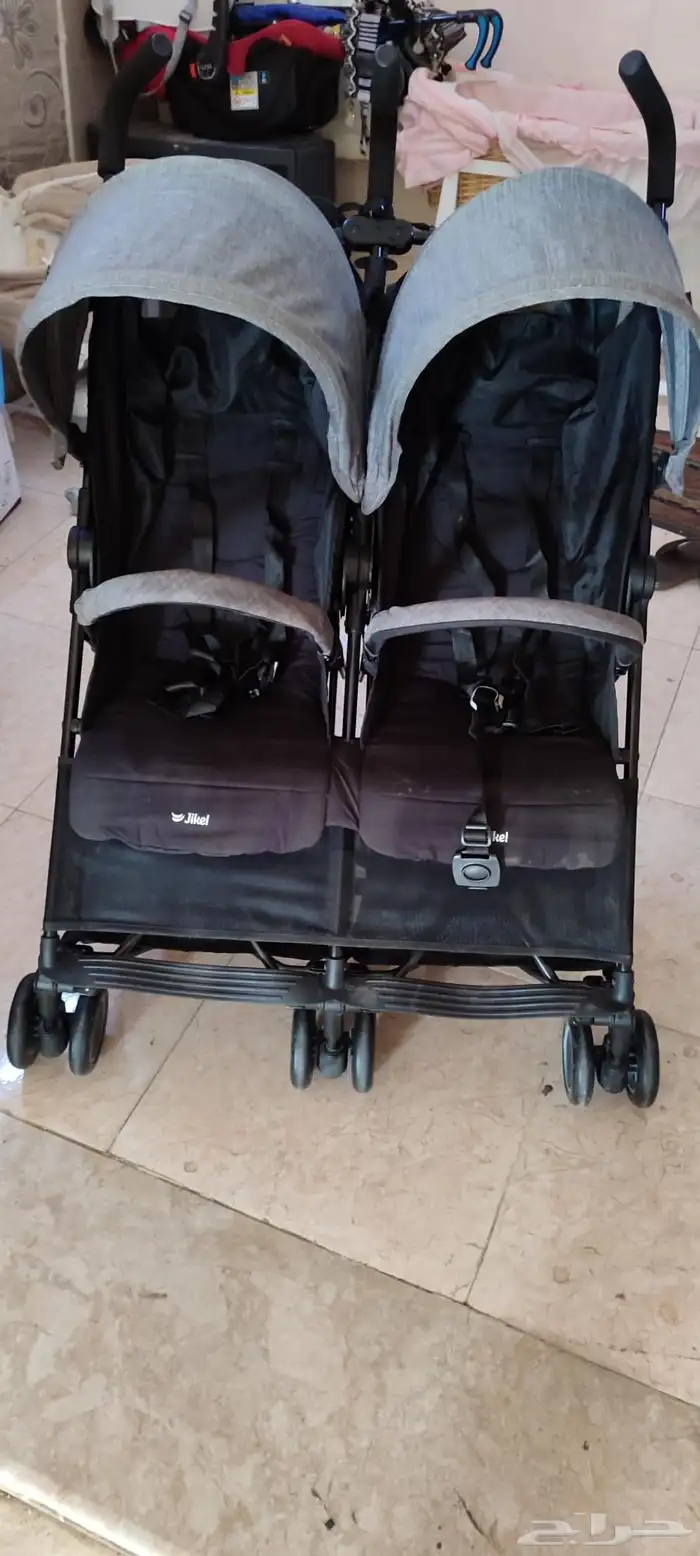 عربيه اطفال توأم مستعمله اقل من شهر ونص بي سعر مغري 4