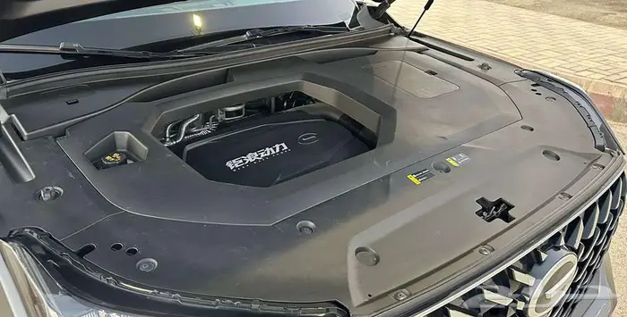 للبيع GAC GS8 4WD السياره مخزنه 9