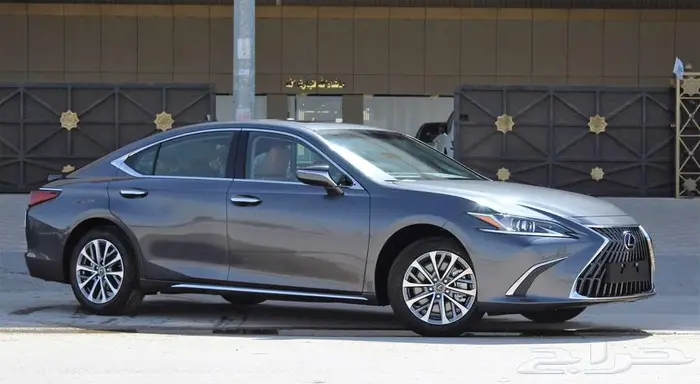 لكزس - ES 350 - CA - استاندر - خليجي - 2025 1