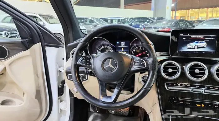 مرسيدس GLC300 2017 10