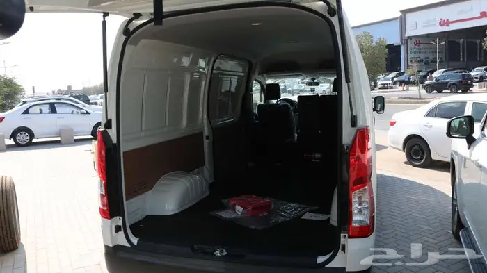 تويوتا هايس بضاعة سقف مرتفع موديل 2026 كاش واقساط باقل سعر 9