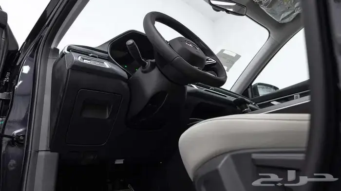 جيلي امجراند استاندر 2025 اللون ازرق كحلي فقط. 4