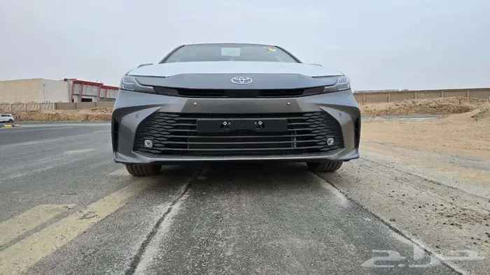 تويوتا كامري LE هايبرد 2025 0