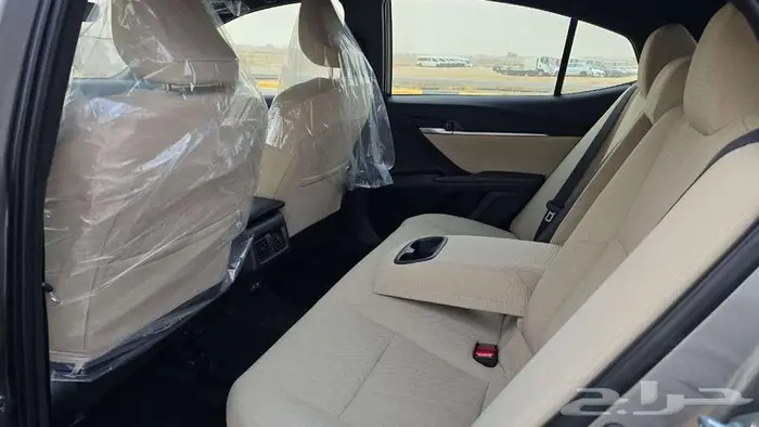 تويوتا كامري LE هايبرد 2025 8