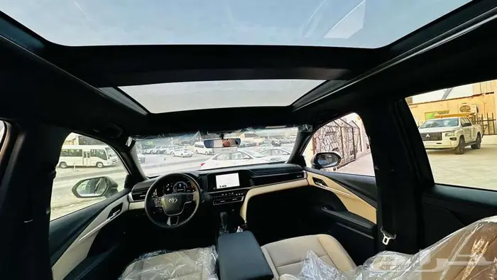 تويوتا كامرى LE هايبرد موديل 2025 6