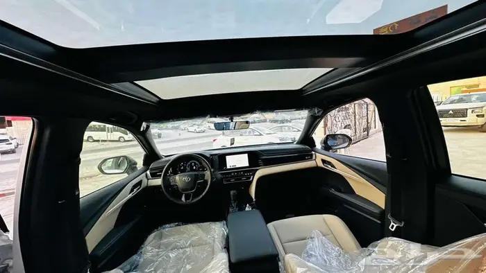 تويوتا كامرى LE هايبرد موديل 2025 5