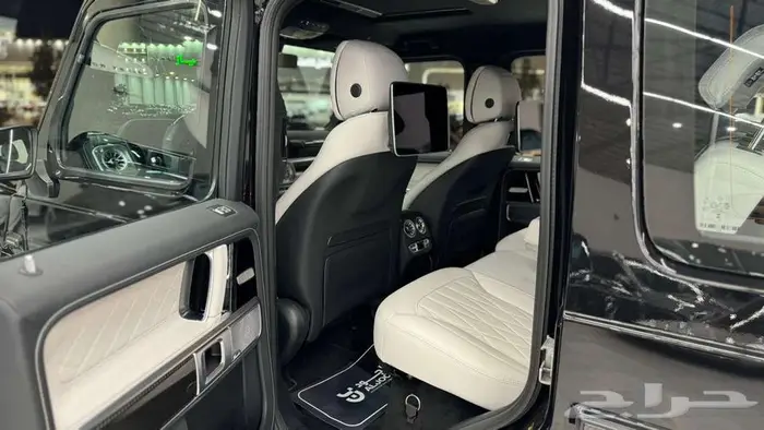 2025 مرسيدس جي 63 MERCEDES G 12