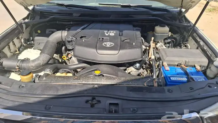 جيب لاندكروز 2010 GXR3 وكاله 30