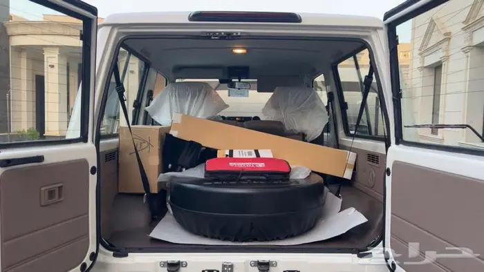 للبيع جيب ربع 2025 قير عادي سعودي ابيض بانزين 1