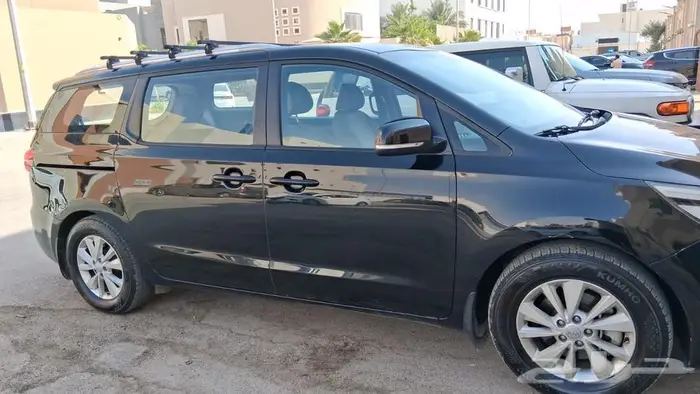 كيا كارنفال 2016 ستاندرد للبيع 3