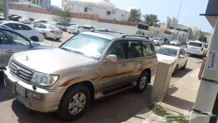 لاندكروزر 2005 فل كامل ونش سحب دفلوك شاشه 2