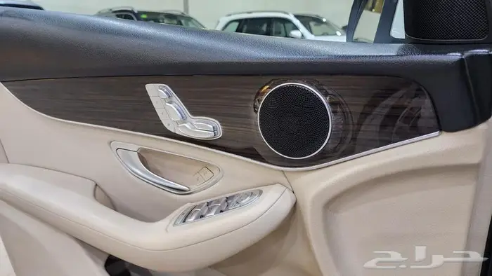 مرسيدس GLC300 2017 13