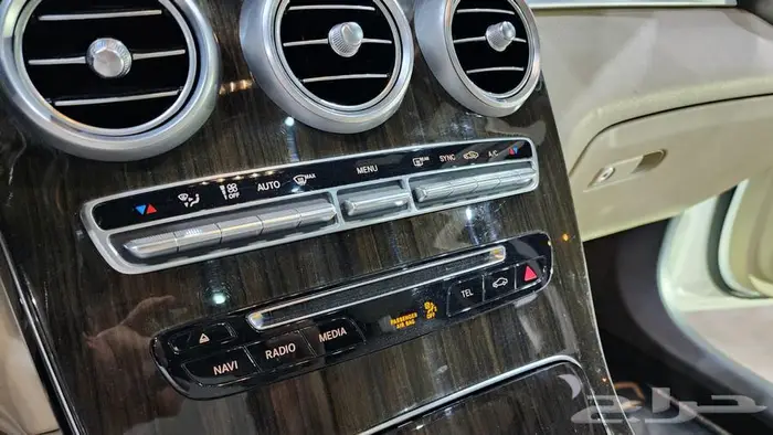 مرسيدس GLC300 2017 14