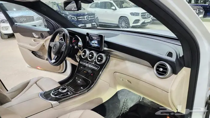 مرسيدس GLC300 2017 20