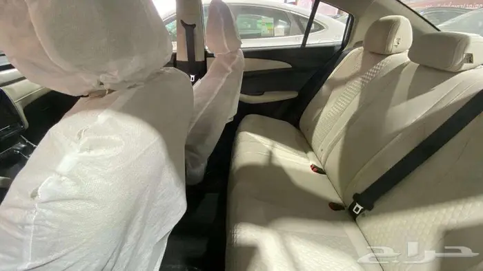 ام جي 5 ستاندر الشكل القديم 2025 12