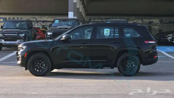 جيب جراند شيروكي لاريدو 2024 خليجي اصفار مع ضمان الوكيلرر 26