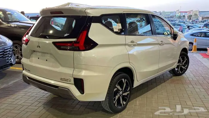عرررض خاااص ميتسوبيشي اكسباندر HL موديل 2025 جميع الالوان 3