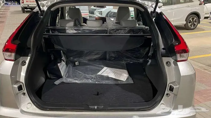 ميتسوبيشي اكليبس كروس نص فل موديل 2025 13