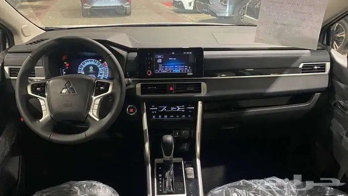 عرض خااص متسوبيشي اكسباندر كروس بريميوم 2025 فل كامل 6