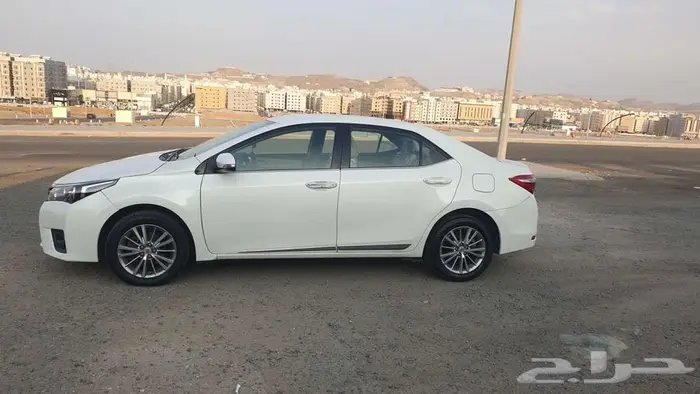 تويوتا كورولا 2015 GLI 9