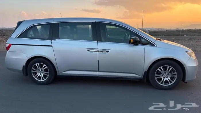 هوندا اوديسي نص فل 2013 9