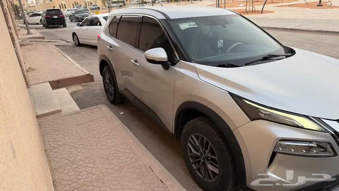 نيسان اكس تريل 2023 7 مقاعد 1