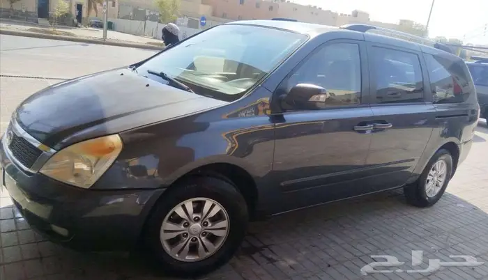 كيا كرنفال للبيع 1