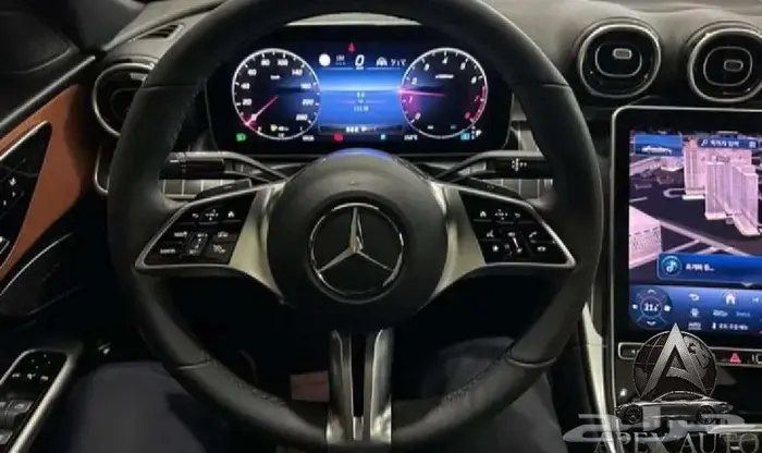 مرسيدس C300 4MATIC 2024 عرض مميز 7
