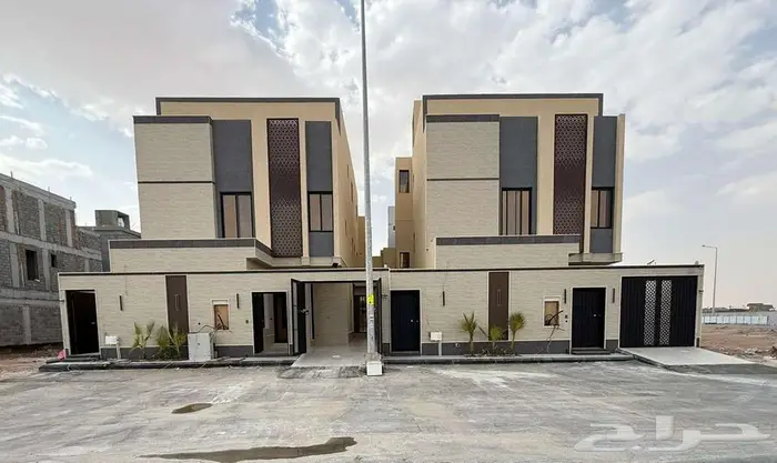 فيلا فاخرة مع شقه للبيع حي الرمال ( مخطط سما نجد ) 1