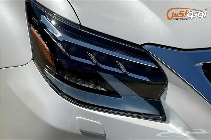 2023 لكزس GX 460 بريميوم SUV 15