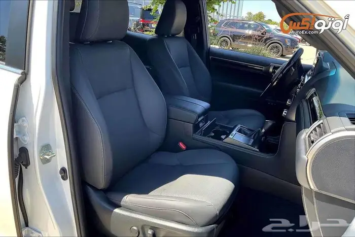 2023 لكزس GX 460 بريميوم SUV 4