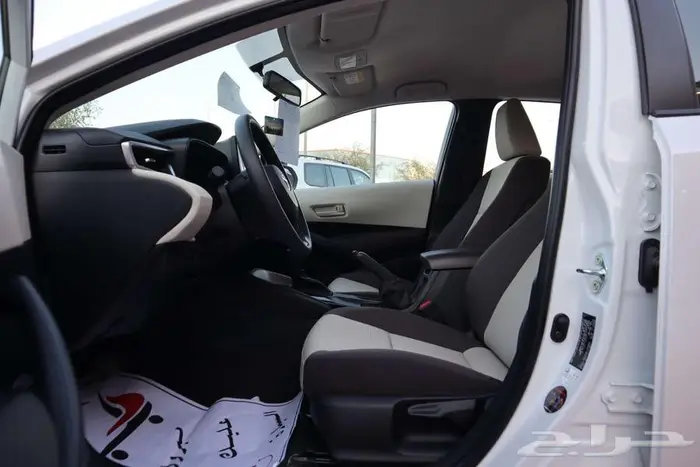 تويوتا كورولا 2.0 ستاتدر طيس و مطور جنوط بنزين2025فرع جده 11