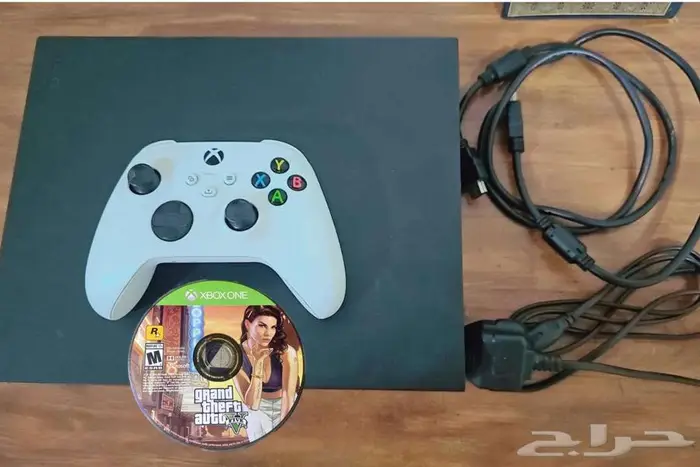 جهاز اكس بوكسxbox one x نظيف جدا مع ملحقاته وشريط جراند رخيص 0