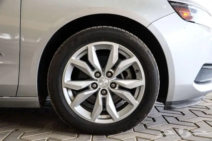 إمبالا 2019 فضي LS 3