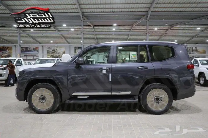 لاند كروزر ال4 ال 3 بنزين 2025 3