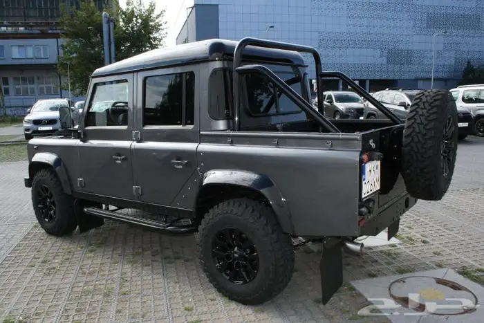 لاندروفر ديفندر Land Rover Defender 110 Pickup 4