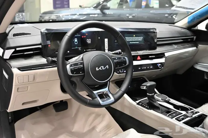 كيا K5 الفئه النص فل موديل 2026 الوكيل الجبر 3