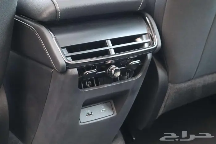 فورد تورس تيتانيوم2026 تقسيط باقل فائدة 25