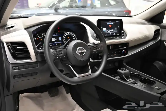 نيسان اكس تريل 5 مقاعد الفئه استاندر بدون دبل 2026 3