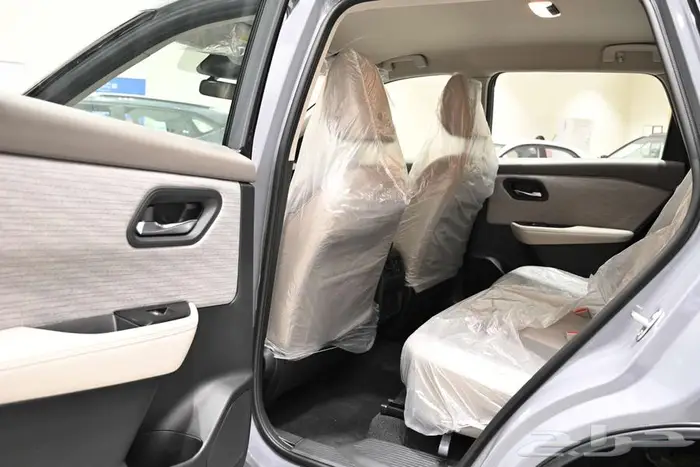 نيسان اكس تريل 5 مقاعد الفئه استاندر بدون دبل 2026 12