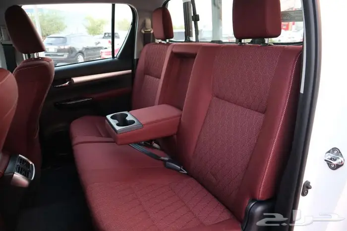 هايلوكس غمارتين S-GLX دبل اوتوماتك 2.8 ديزل 2024 8