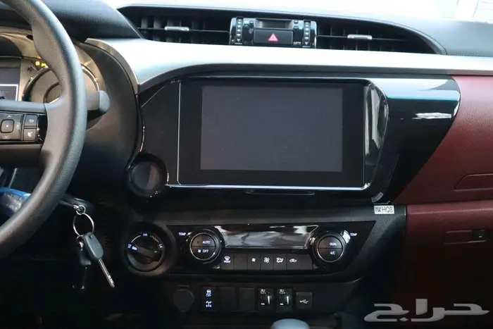 هايلوكس غمارتين S-GLX دبل اوتوماتك 2.8 ديزل 2024 9