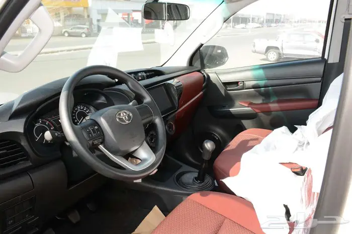 تويوتا هايلوكس 2025 GL2 دبل سلق بالنقد والتقسيط 7