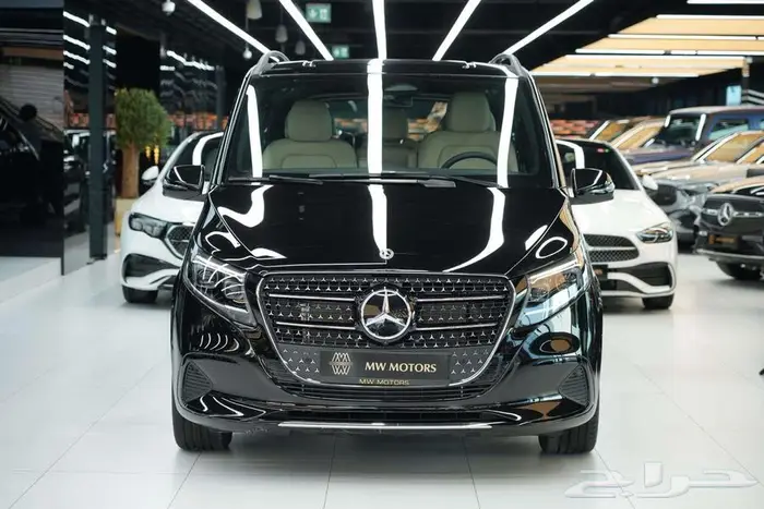 مرسيدس V 300 موديل 2026 أصفار خليجي أسود أبيض 1