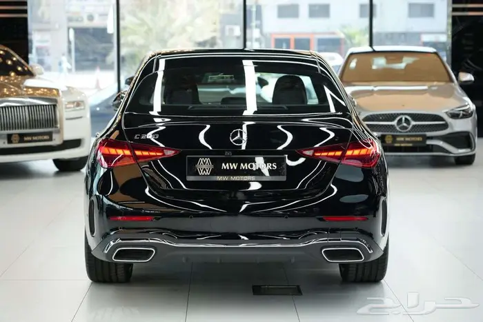 مرسيدس C 200 موديل 2026 أصفار خليجي أسود جملي 4