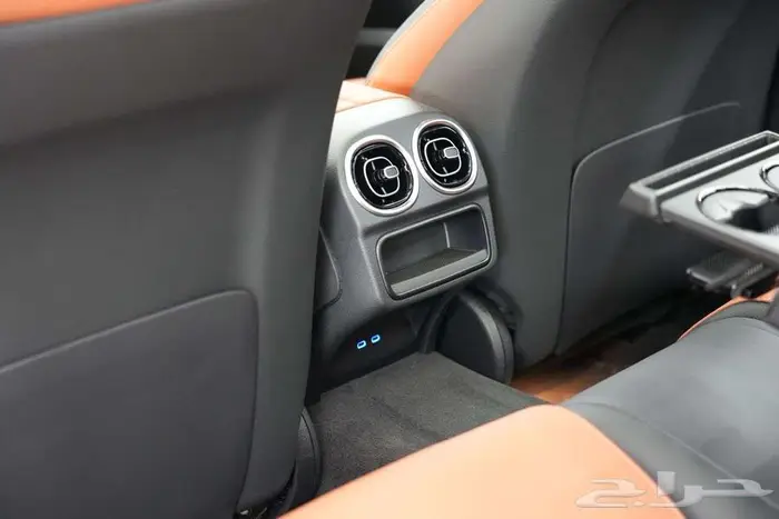 مرسيدس C 200 موديل 2026 أصفار خليجي أسود جملي 17