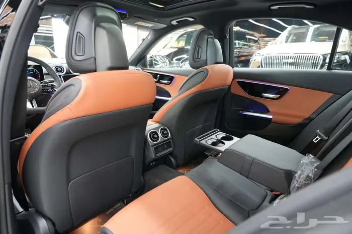 مرسيدس C 200 موديل 2026 أصفار خليجي أسود جملي 18