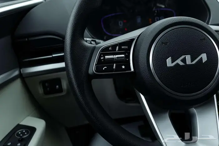 كيا كارينز ستاندر GL 1.5 قياده وراحه يوميه 2025 7