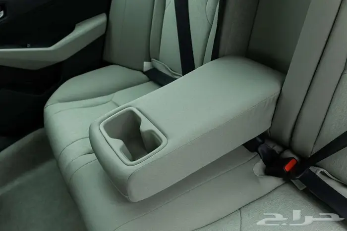 هوندا اكورد LX ستاندر 2025 تصميم يلفت الانظار 13