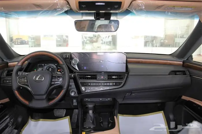 لكزس _ ES300 BH _ نص فل _ 2025_ عروض اقل سعر 8